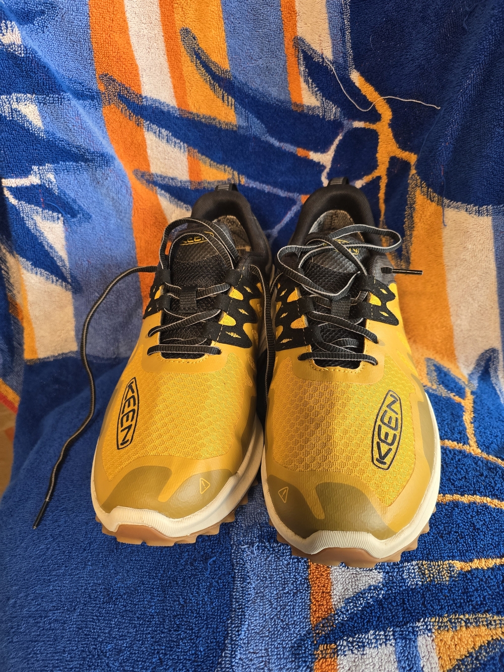 Keen Yellow and Black Trail Running Shoes